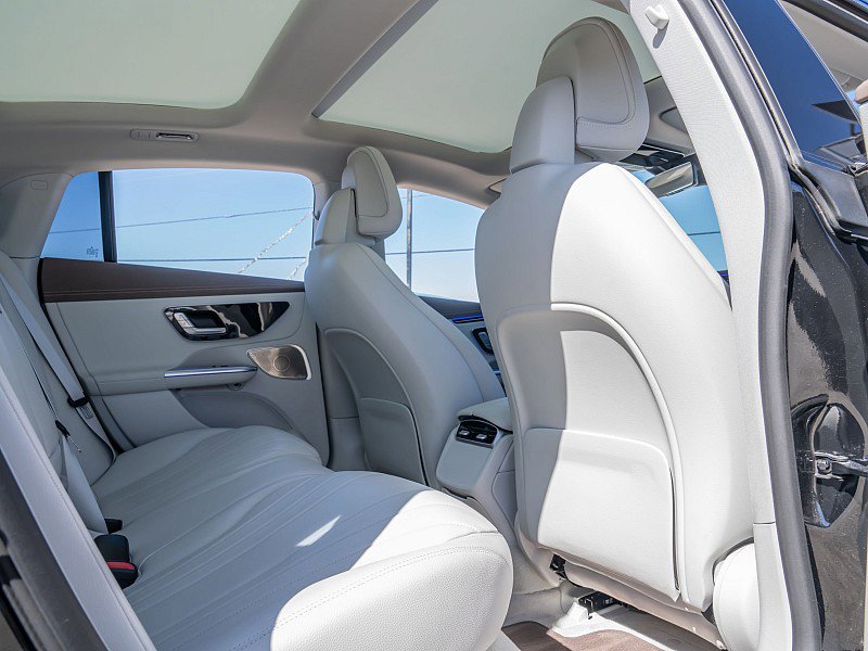 Used 2023 Mercedes-Benz EQE 500 EQE 500 4MATIC+ Sedan image 22