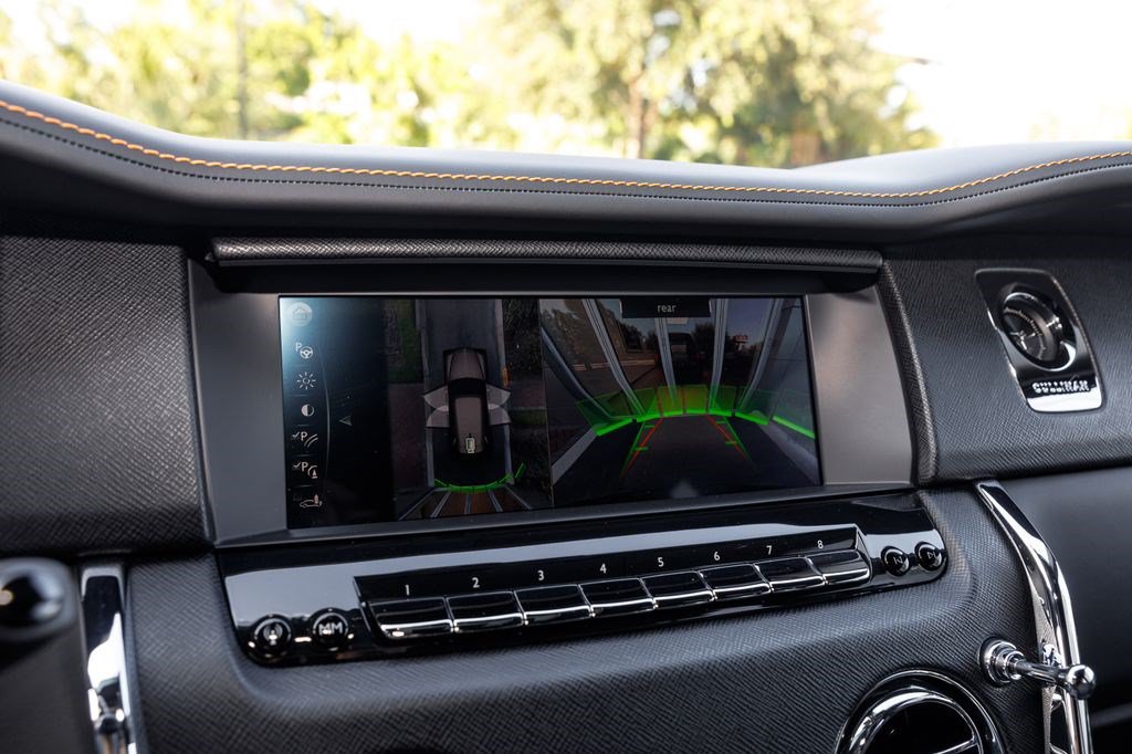 Used 2020 Rolls-Royce Cullinan AWD/4WD image 41