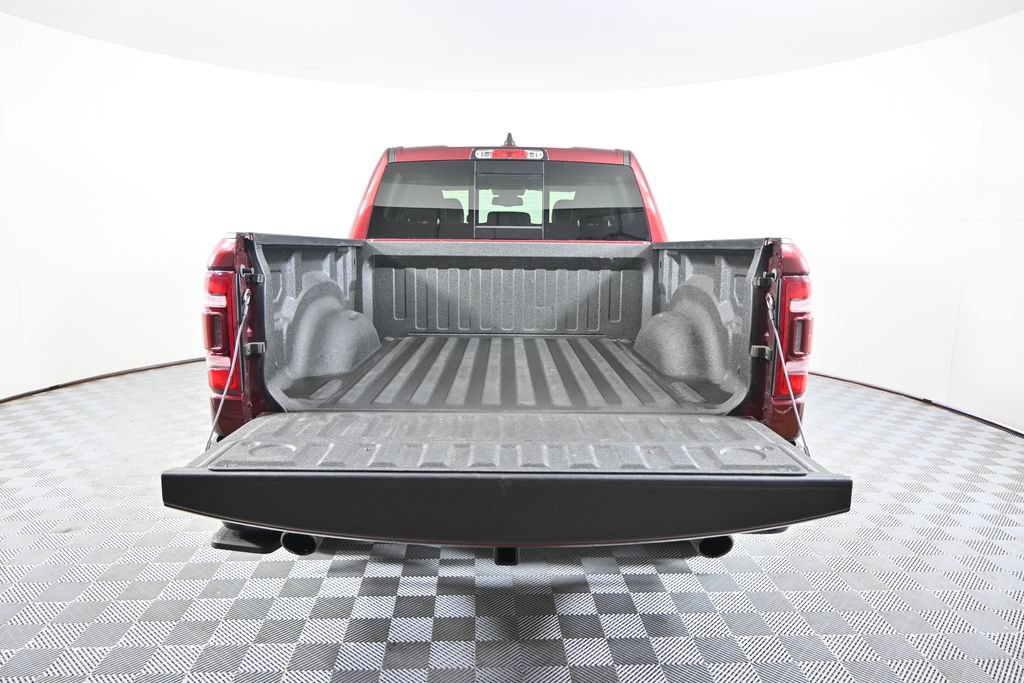 Used 2019 RAM 1500 Laramie AWD/4WD image 6