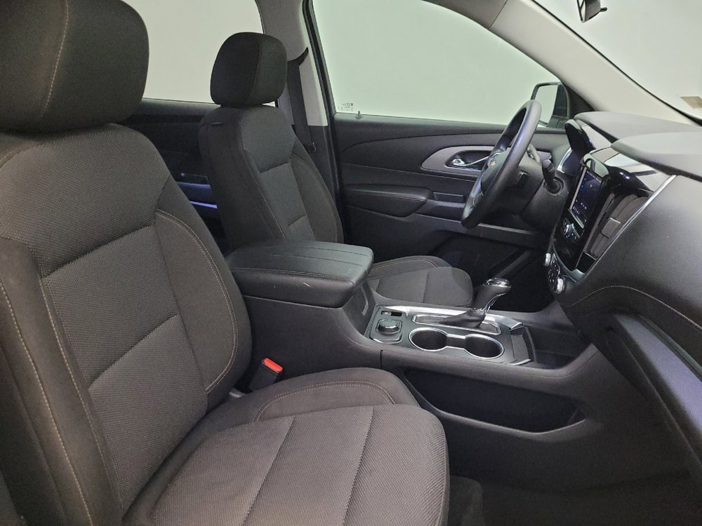 Used 2020 Chevrolet Traverse LS image 21