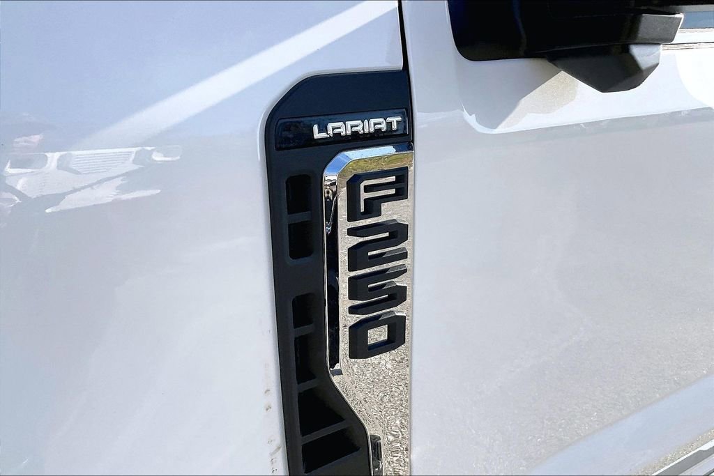 New 2026 Ford F250 Lariat w/ Lariat Premium Package image 15