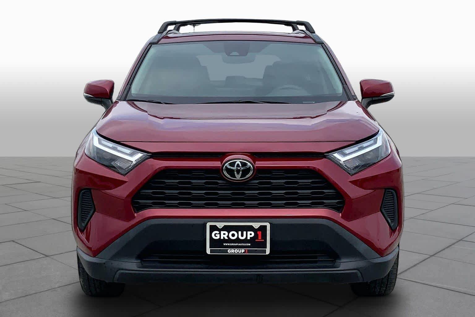 Used 2023 Toyota RAV4 XLE w/ Convenience Package FWD image 4