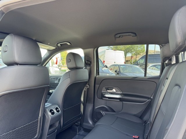 New 2025 Mercedes-Benz GLB 250 image 13