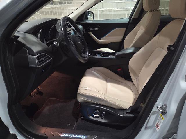 Used 2020 Jaguar F-PACE Premium image 15