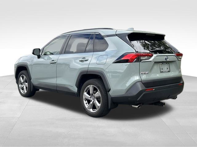 Used 2021 Toyota RAV4 XLE Premium AWD/4WD image 10