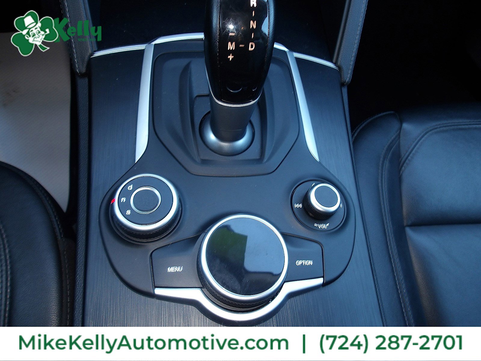 Used 2018 Alfa Romeo Stelvio AWD image 19