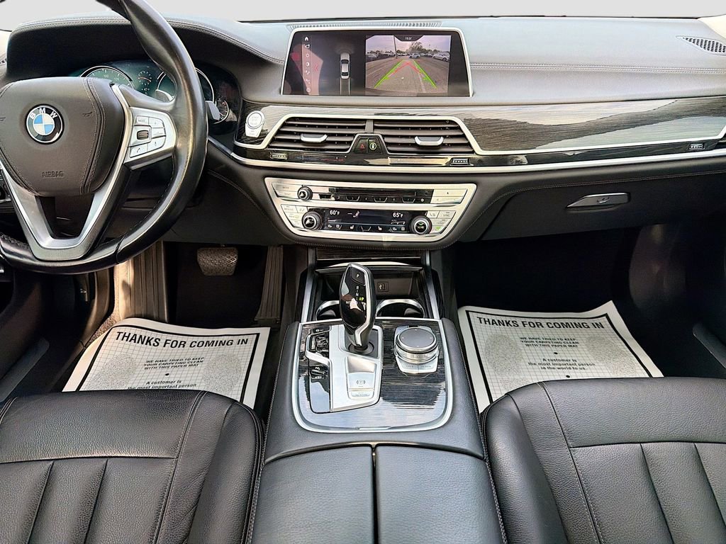 Used 2018 BMW 740i image 18
