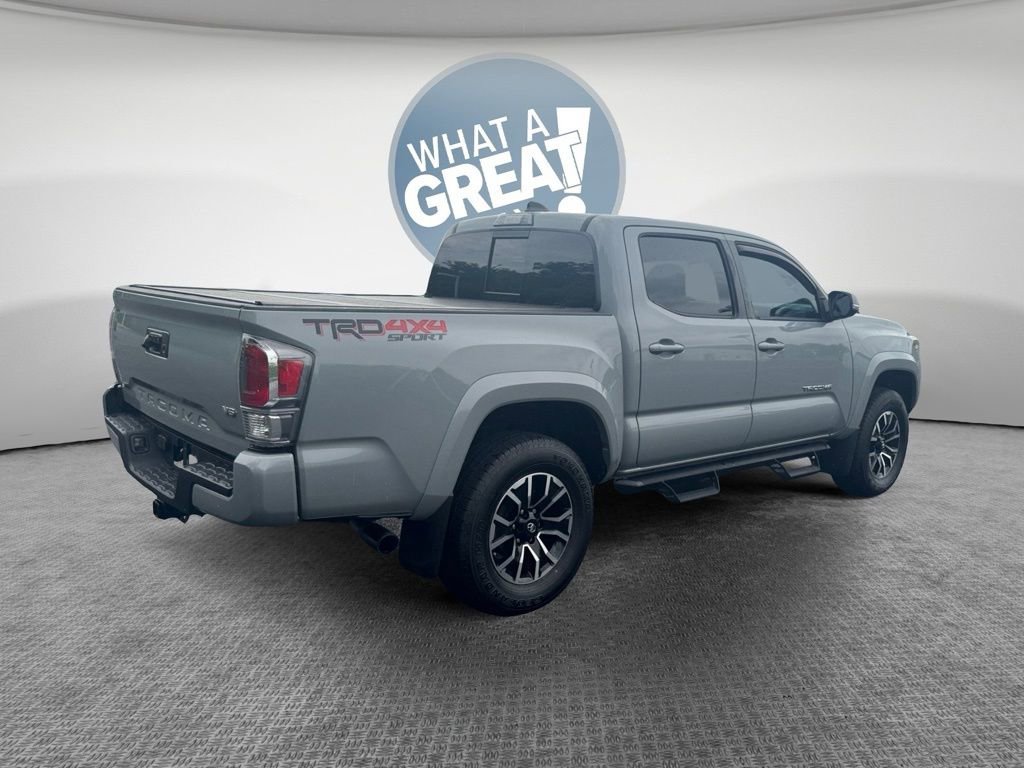 Used 2020 Toyota Tacoma TRD Sport AWD/4WD image 3