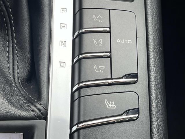 Used 2020 Porsche Macan AWD/4WD image 45