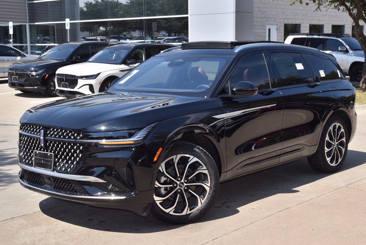 New 2026 Lincoln Nautilus Reserve AWD/4WD image 12