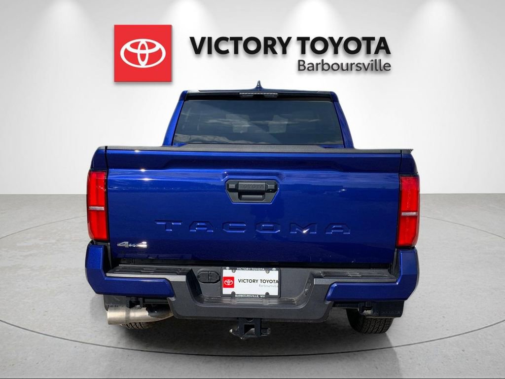 Used 2025 Toyota Tacoma SR5 AWD/4WD image 4