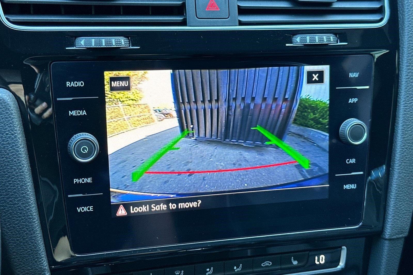 Used 2019 Volkswagen Golf R 4-Door image 25