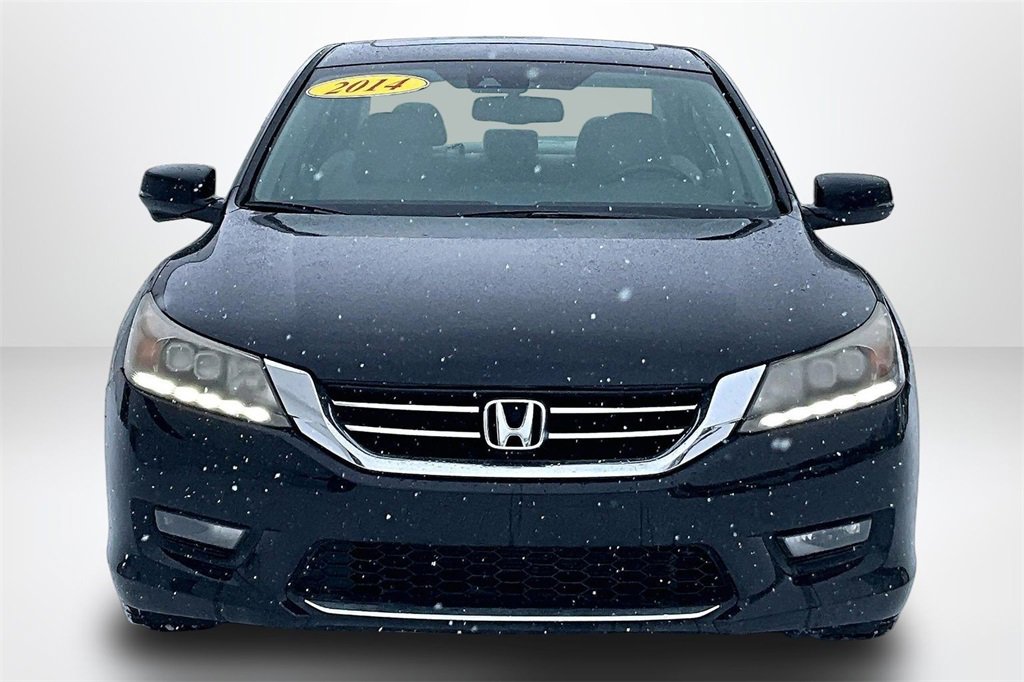Used 2014 Honda Accord Touring image 2