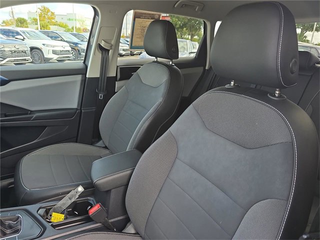 Used 2022 Volkswagen Taos SE image 14