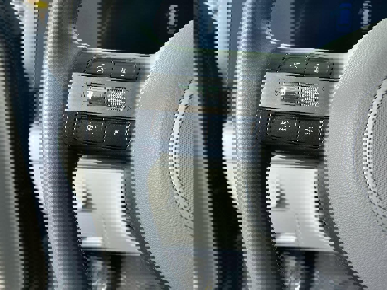 Used 2025 Hyundai Kona SEL image 16