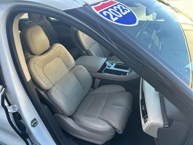 Used 2023 Lincoln Aviator Reserve w/ Equipment Group 201A AWD/4WD image 29