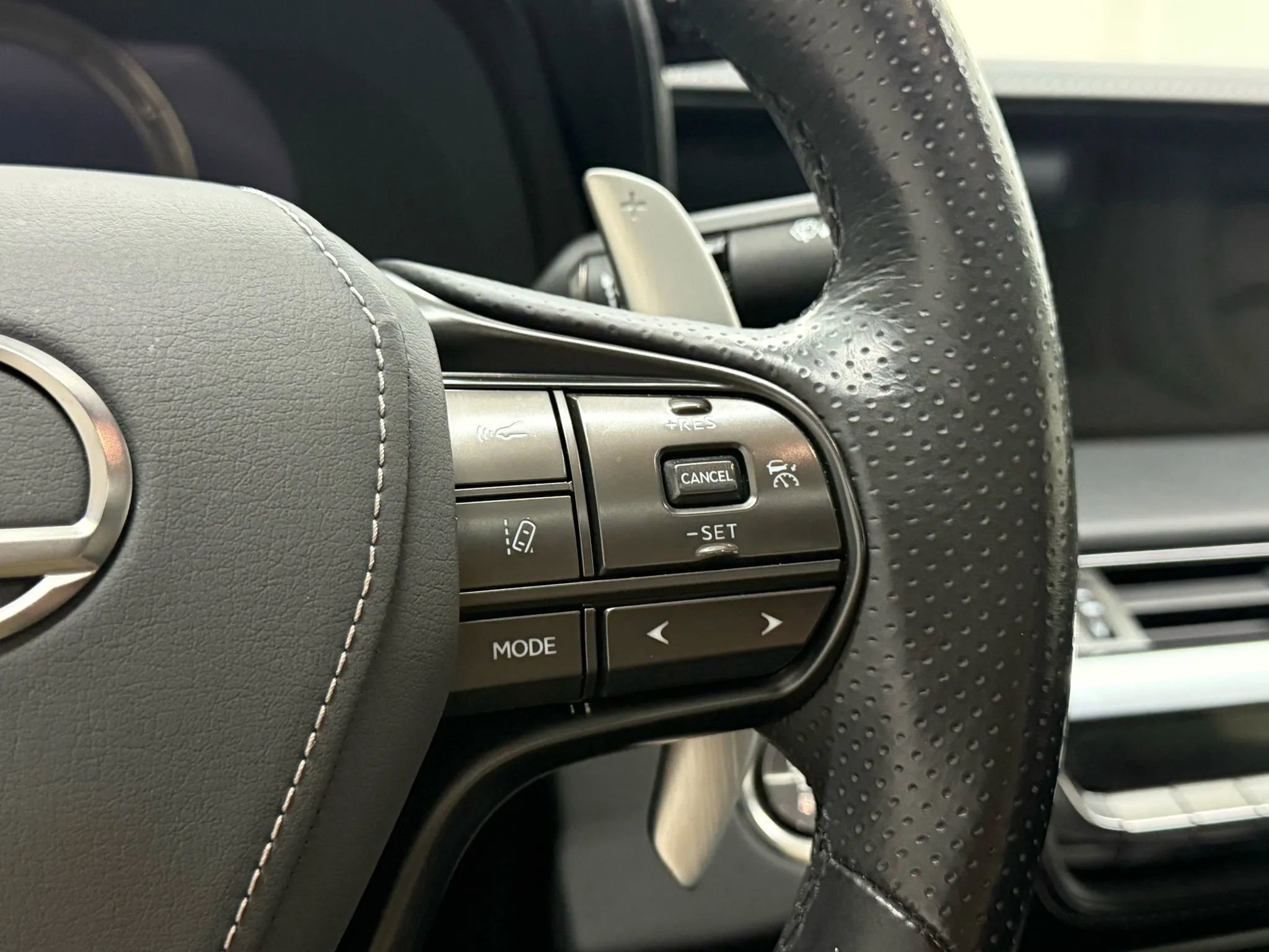 Used 2021 Lexus LC 500 Coupe w/ Touring Package image 17