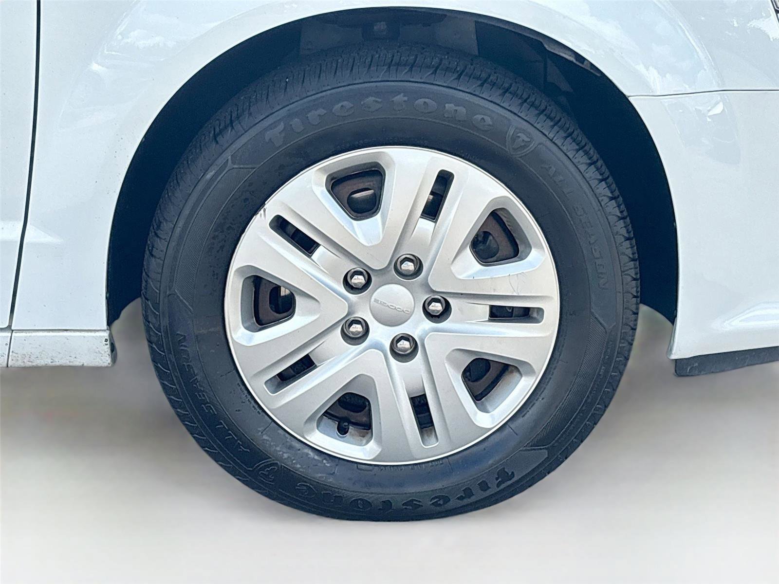 Used 2019 Dodge Grand Caravan SE image 31