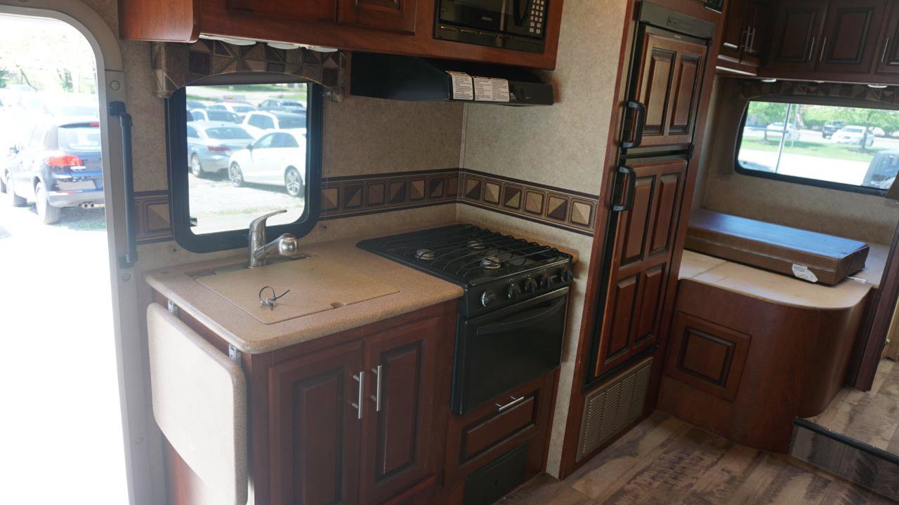 Used 2012 Mercedes-Benz Sprinter 3500 image 23