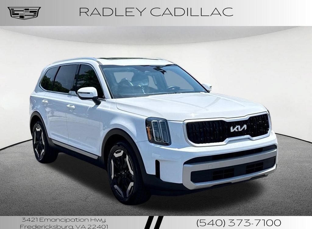 Used 2023 Kia Telluride EX w/ EX Captain's Chair Package AWD/4WD image 22