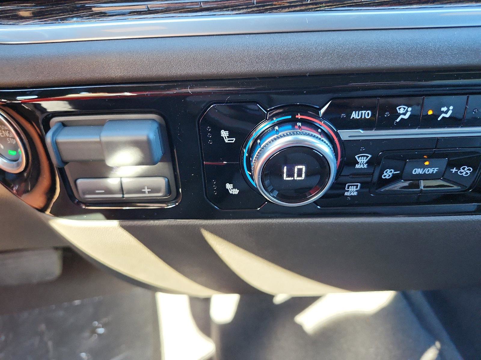 New 2026 GMC Sierra 1500 SLE image 16