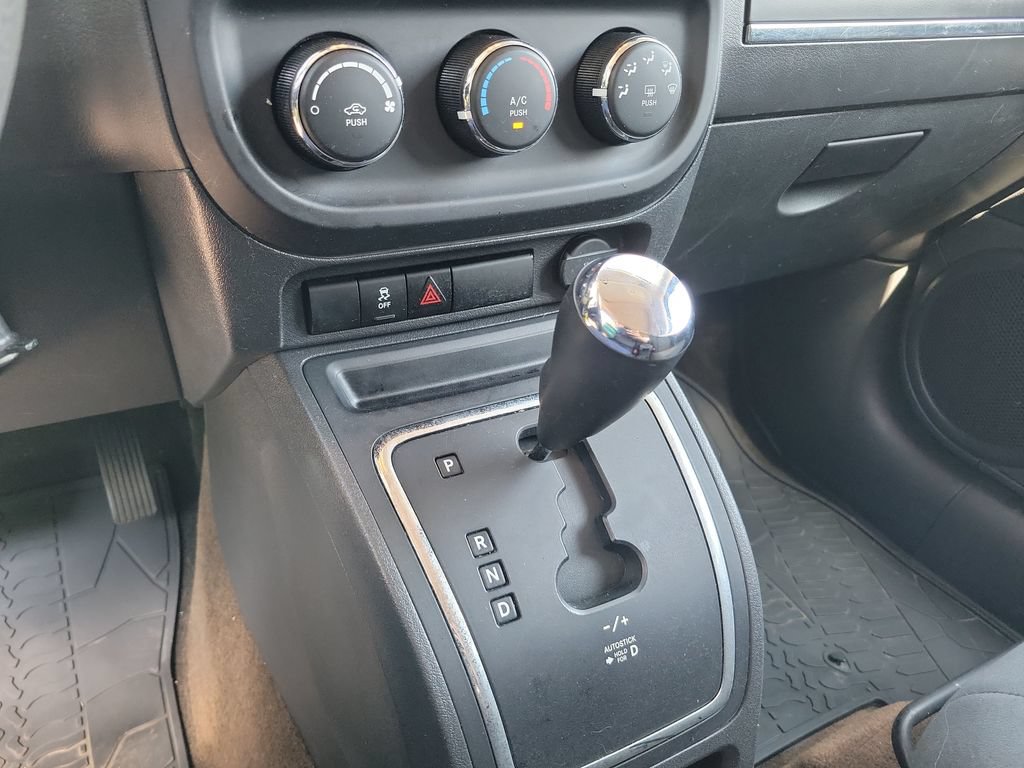 Used 2015 Jeep Patriot Sport w/ Power Value Group FWD image 17