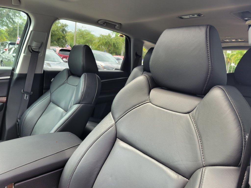 Used 2020 Acura MDX FWD image 18