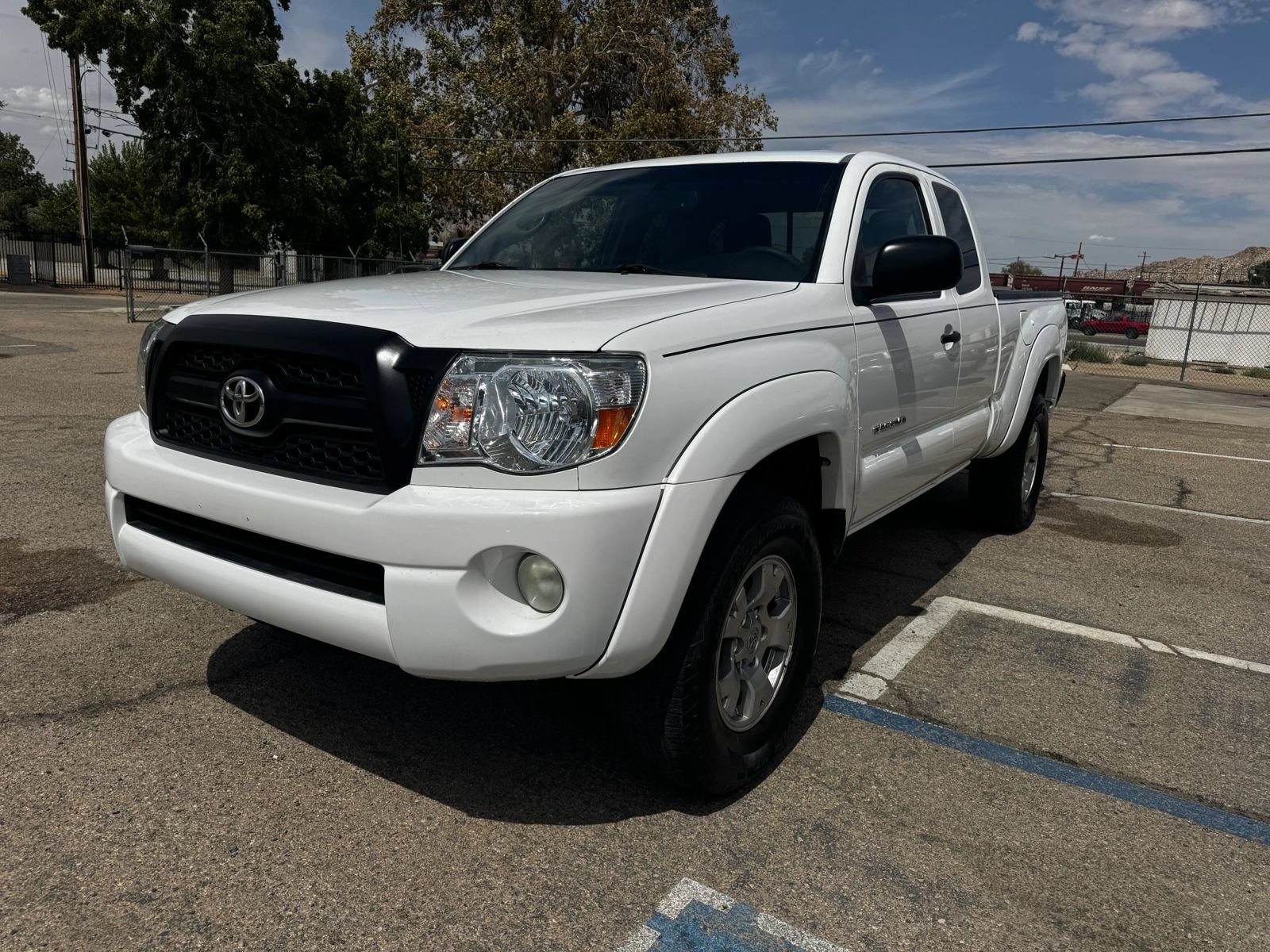 Used 2011 Toyota Tacoma PreRunner w/ SR5 Pkg #2