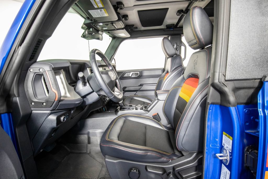 Used 2025 Ford Bronco Big Bend w/ Black Diamond Package image 9