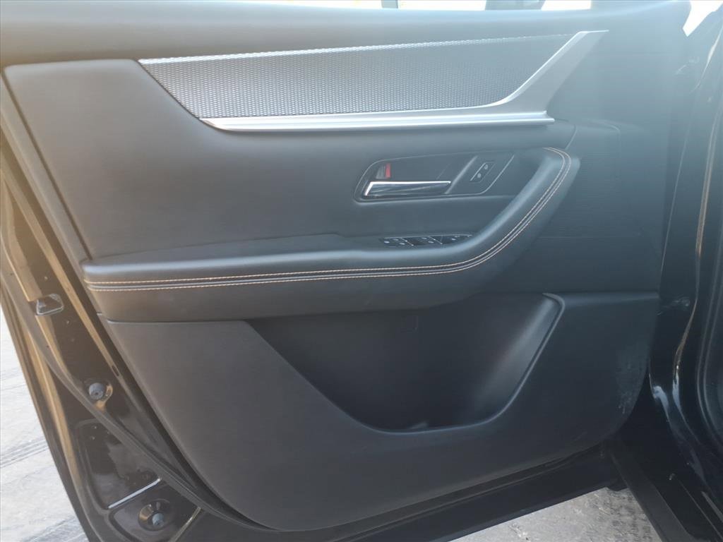 Used 2024 MAZDA CX-90 Plug-In Hybrid w/ Premium Plus image 23