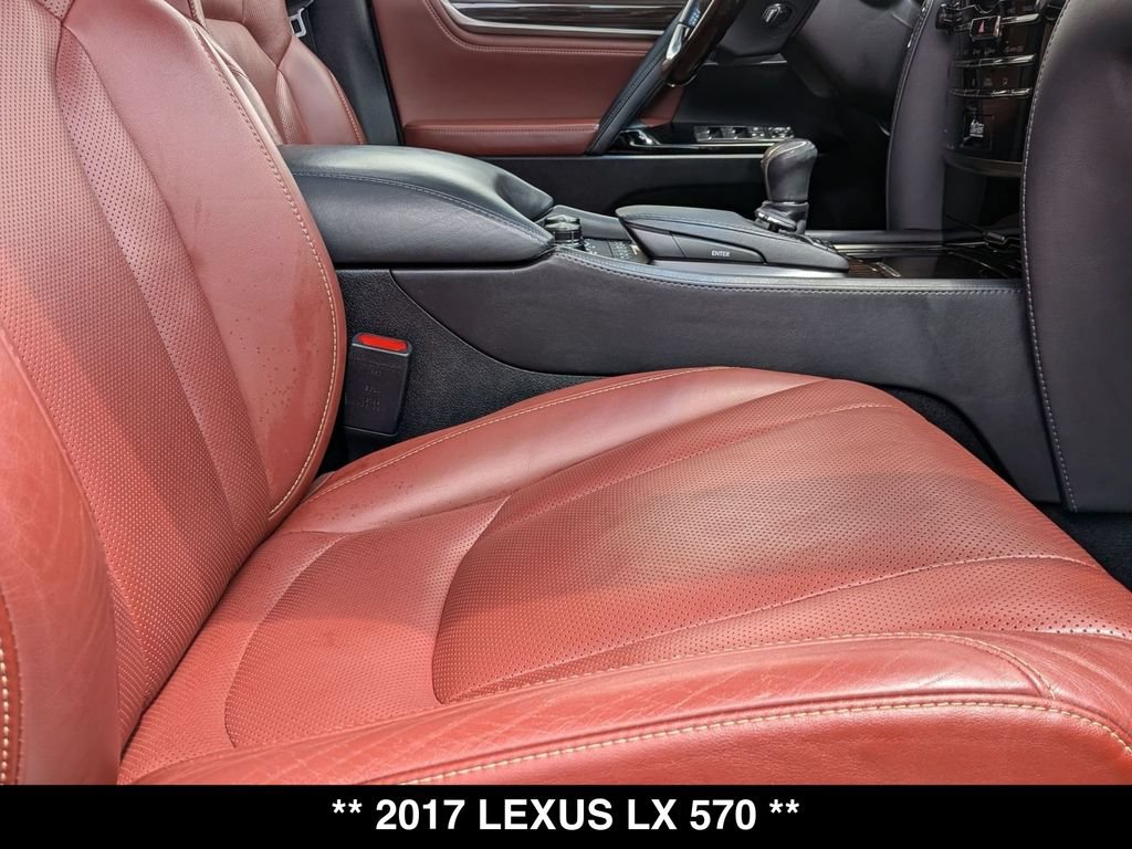 Used 2017 Lexus LX 570 4WD image 27