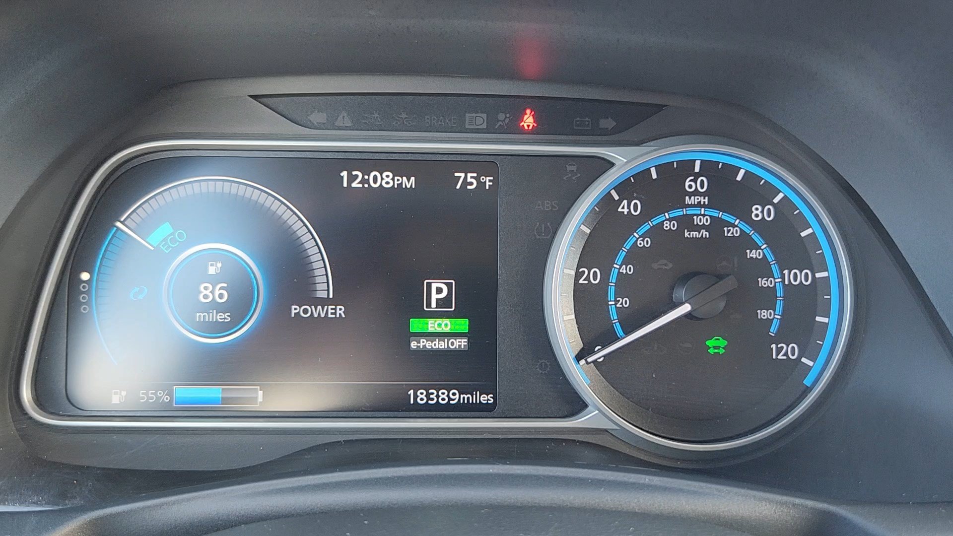 Used 2025 Nissan Leaf S FWD image 11