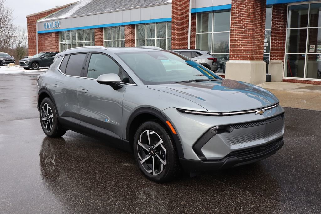New 2026 Chevrolet Equinox EV LT image 3