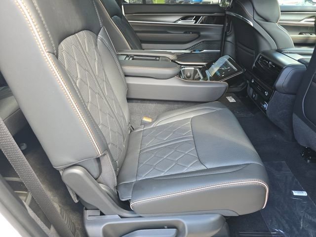 New 2026 Jeep Grand Wagoneer L Summit AWD/4WD image 37