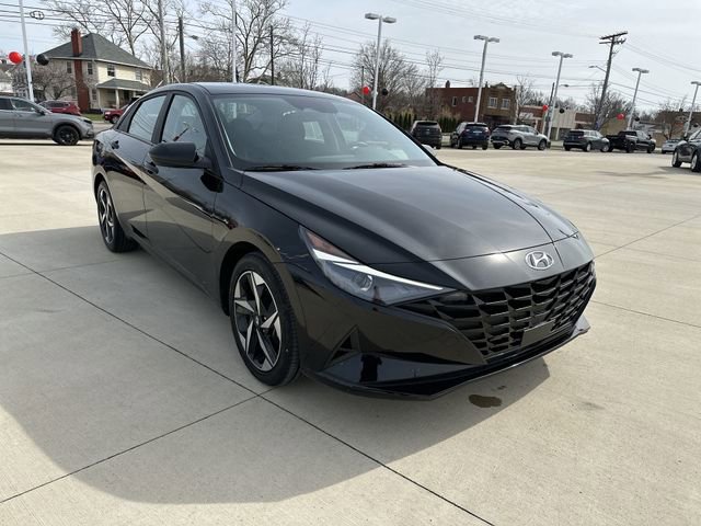 Used 2023 Hyundai Elantra SEL w/ Convenience Package image 11