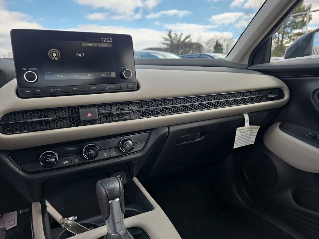 Used 2023 Honda HR-V LX image 19