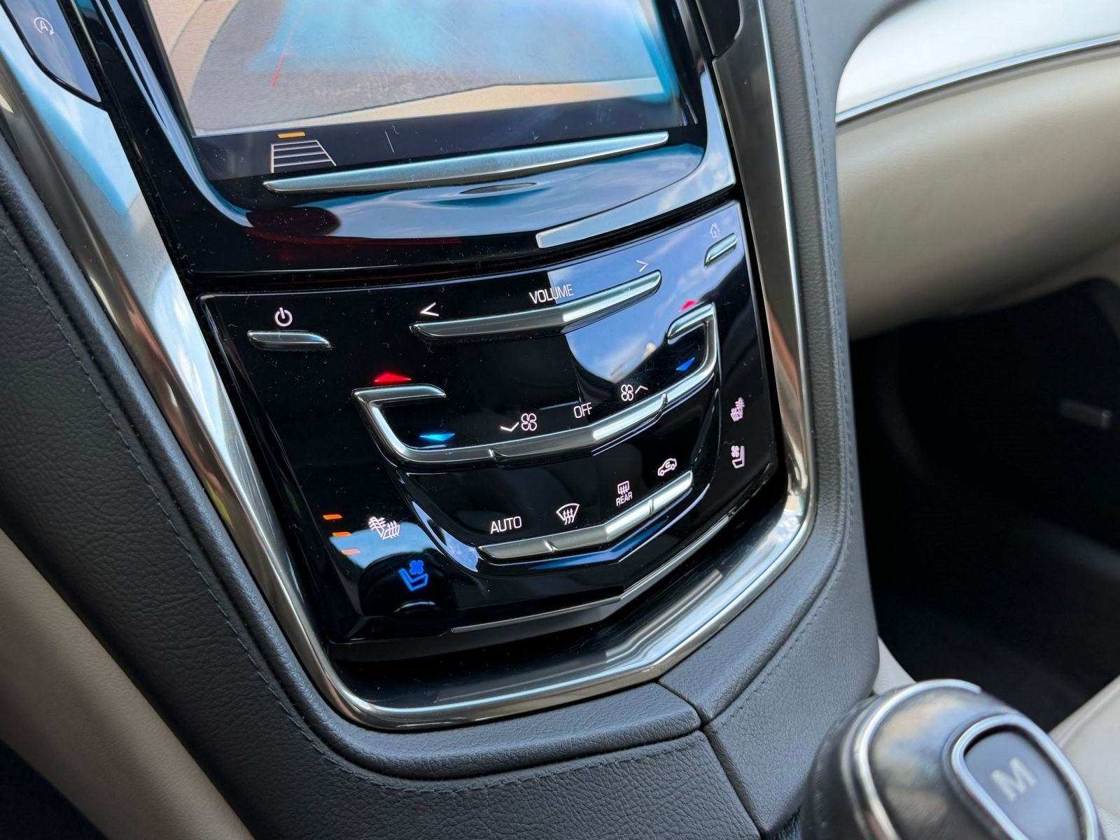 Used 2018 Cadillac CTS Luxury RWD image 19