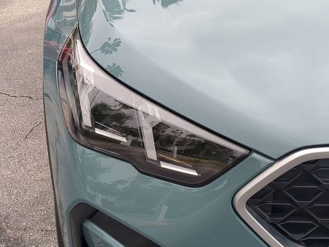 Used 2025 BMW X2 xDrive28i image 10