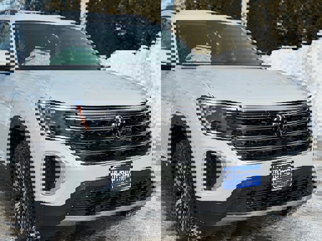 New 2026 Volkswagen Atlas SE image 2