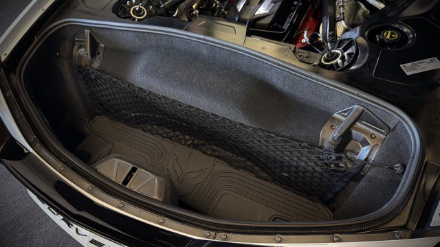 Used 2024 Chevrolet Corvette Stingray Premium Cpe w/ Z51 Performance Package RWD image 32
