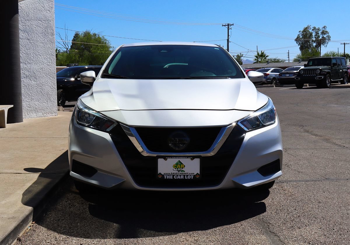 Used 2021 Nissan Versa SV FWD image 16