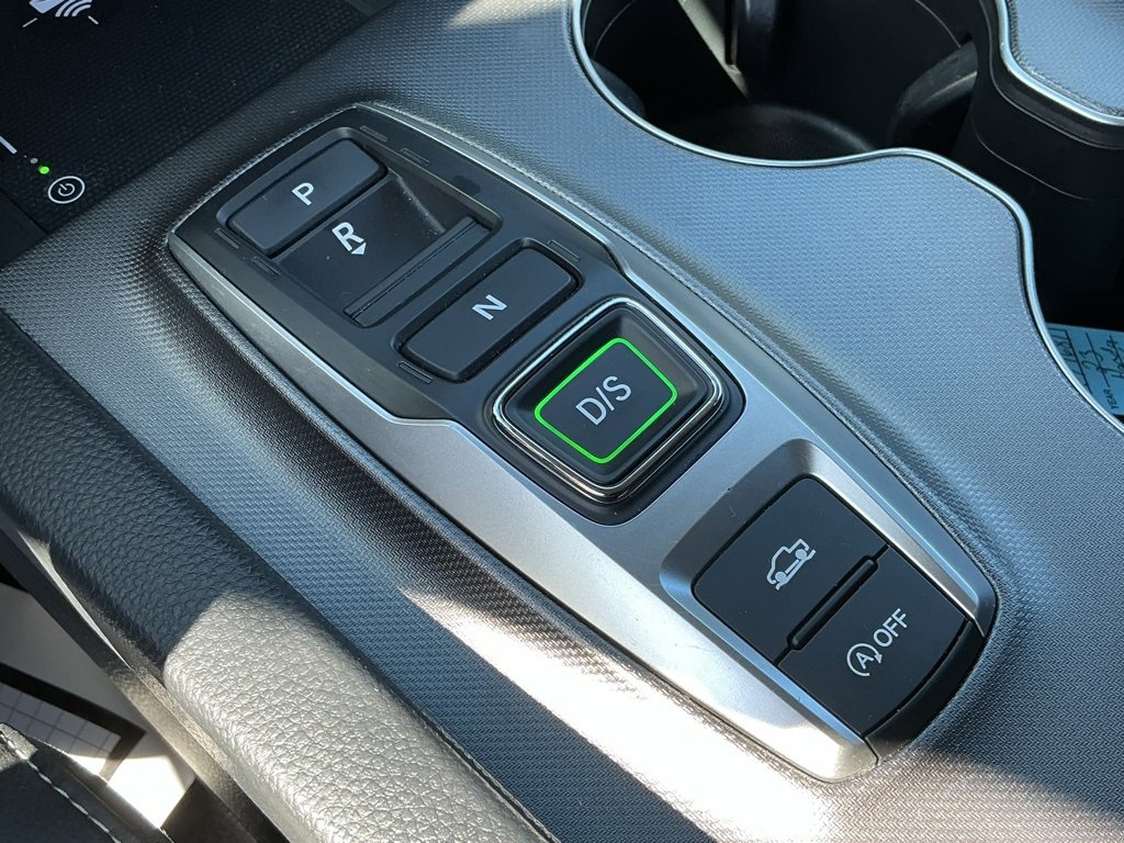 Certified 2025 Honda Ridgeline RTL image 33