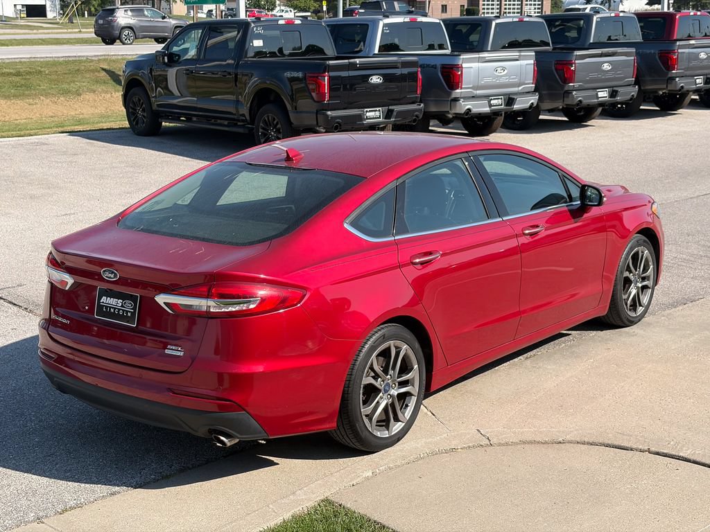 Used 2020 Ford Fusion SEL FWD image 4