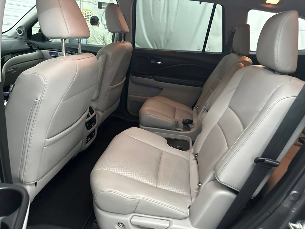Used 2018 Honda Pilot Elite image 24