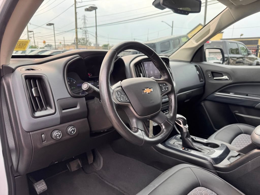 Used 2022 Chevrolet Colorado Z71 AWD/4WD image 12