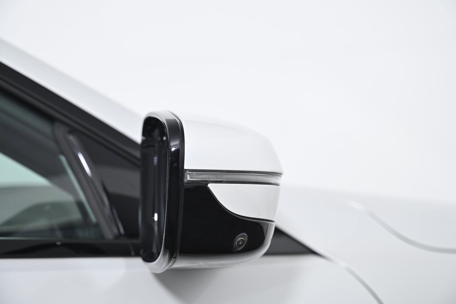 Used 2022 BMW M850i Gran Coupe xDrive image 9