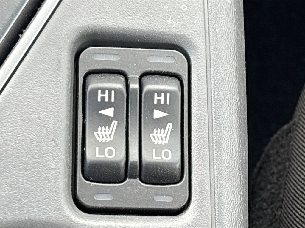 Used 2025 Subaru Crosstrek 2.0i Premium image 19