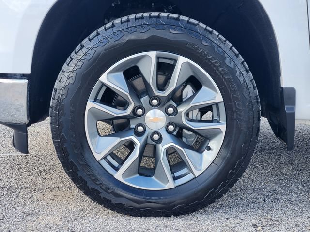 Used 2025 Chevrolet Silverado 1500 LT AWD/4WD image 10