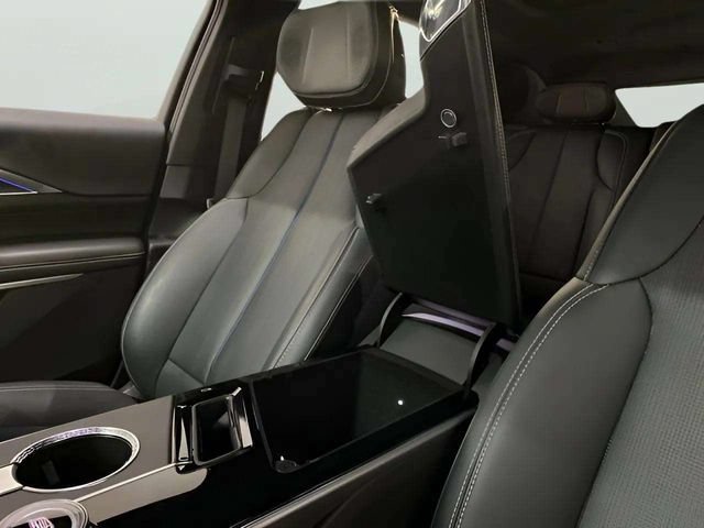 Used 2024 Cadillac Lyriq Luxury RWD image 91