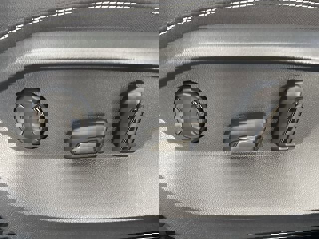 New 2026 Volkswagen Taos SEL image 16